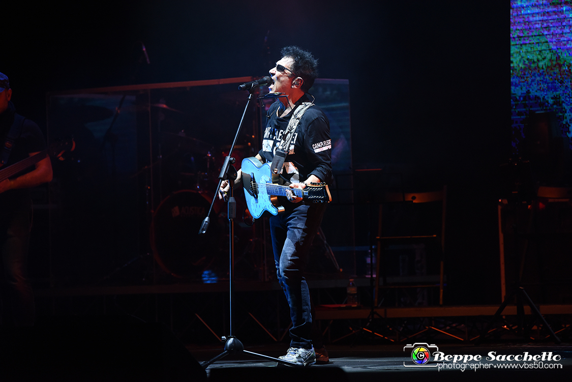 VBS_4215 - Concerto Edoardo Bennato - Peter Pan Rock 'n' Roll Tour.jpg